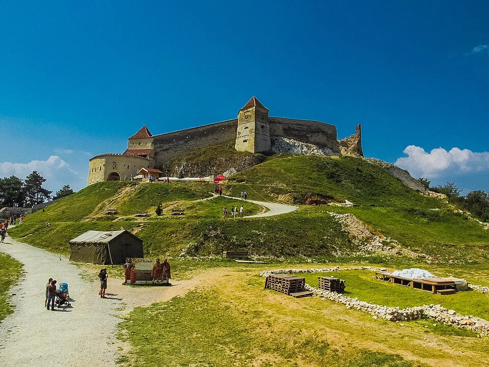 Râșnov Fortress area used as an overnight base for a Bucharest road trip.