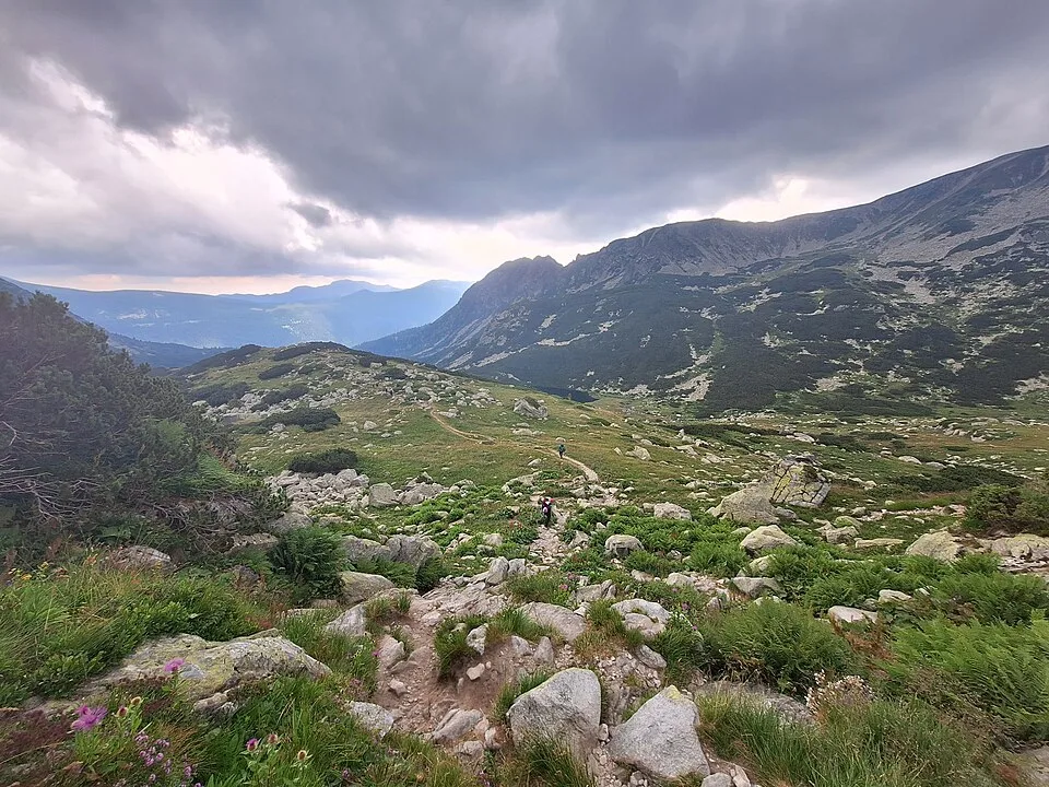 Retezat Mountains ridges and alpine slopes