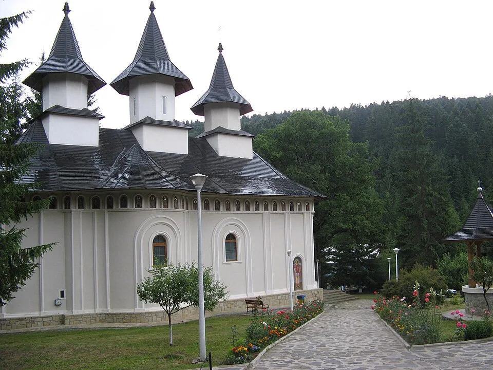 Durău Monastery below the Ceahlău massif