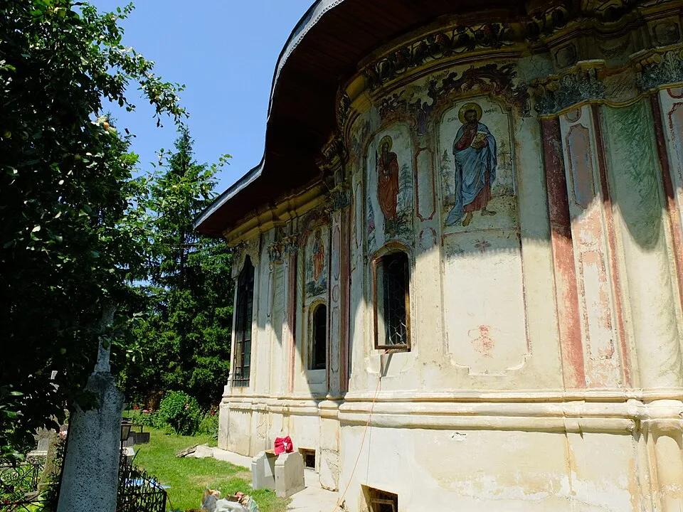 Căldărușani Lake context image 1: Paraclis at Căldărușani Monastery.