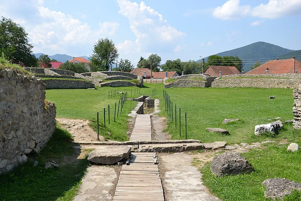 Densuș Church context image 3: Ruins at Ulpia Traiana Sarmizegetusa Roman site.