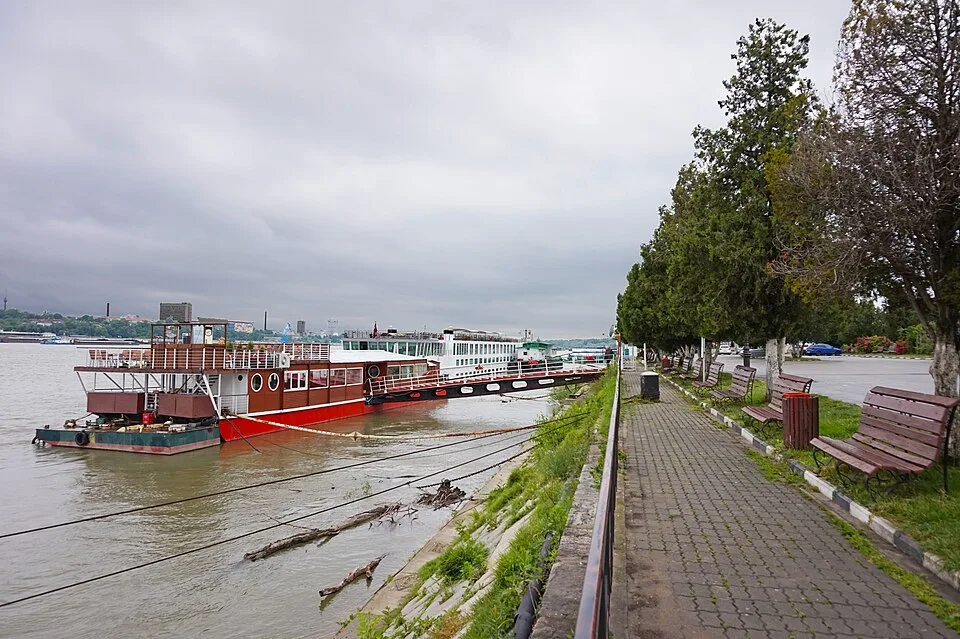 Giurgiu Clocktower: Giurgiu port on the Danube.
