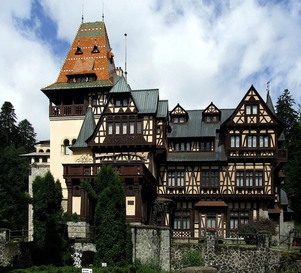 Pelișor Castle: Pelișor Castle near Peleș in Sinaia.