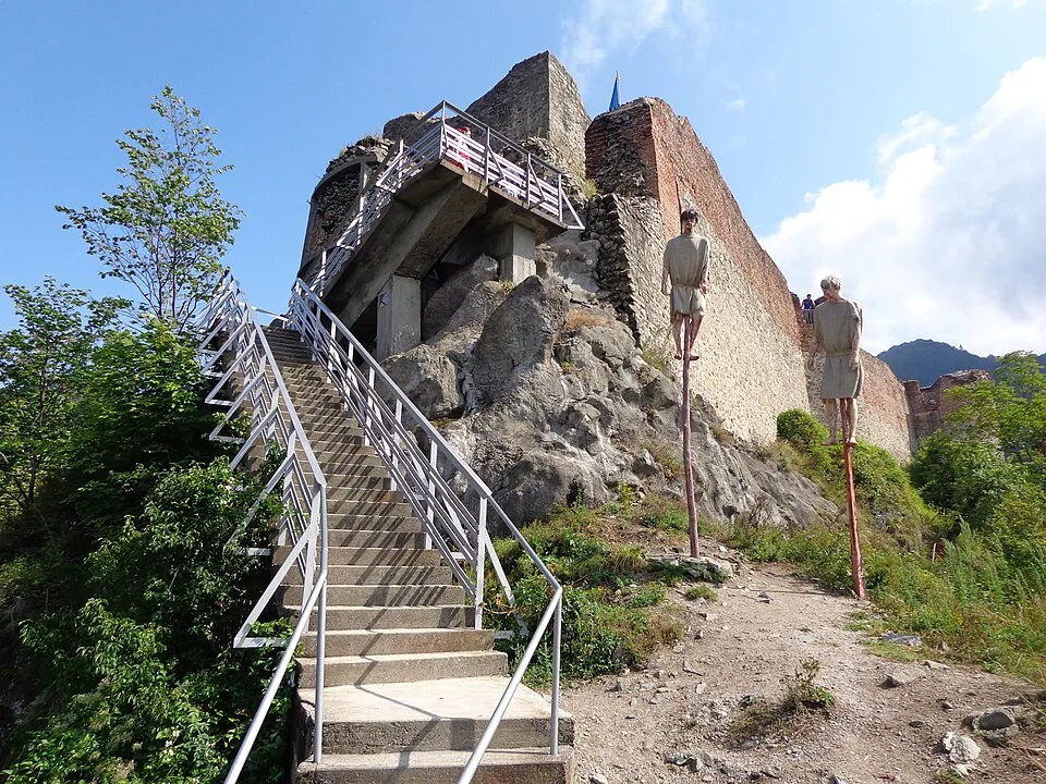 Prometheus / Electricity Monument context image 3: Main view of Poenari Citadel.