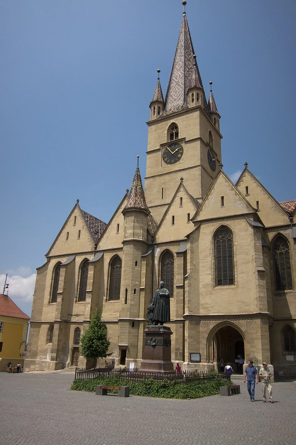 Târgu Jiu centre context image 4: Sibiu Lutheran Cathedral.