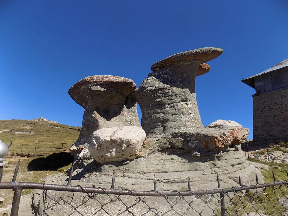 The wind-sculpted Babele rock formations near the cable-car station, at the start of the route to Omu Peak.